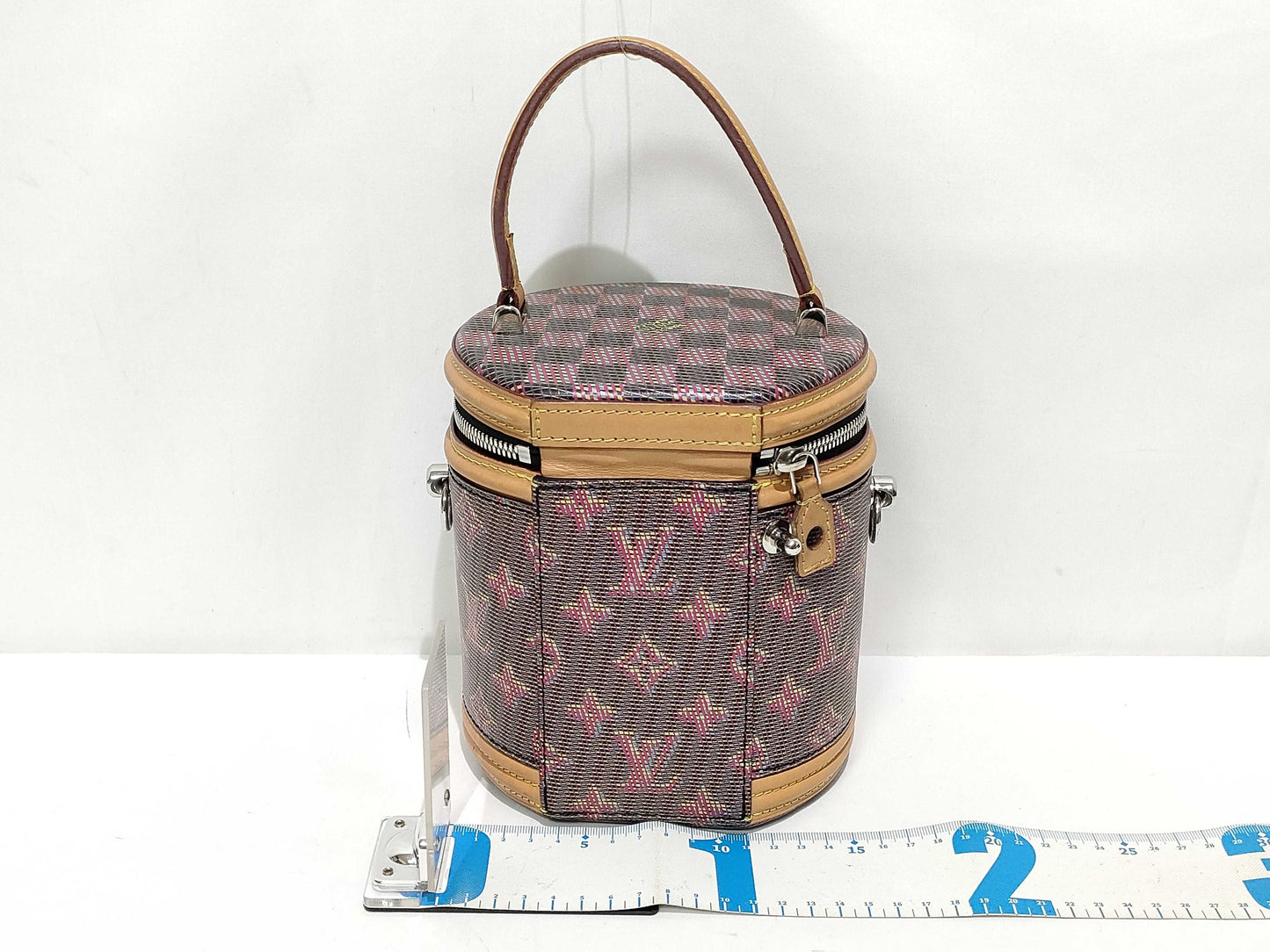 LOUIS VUITTON Monogram LOUIS VUITTON Bag Handbag