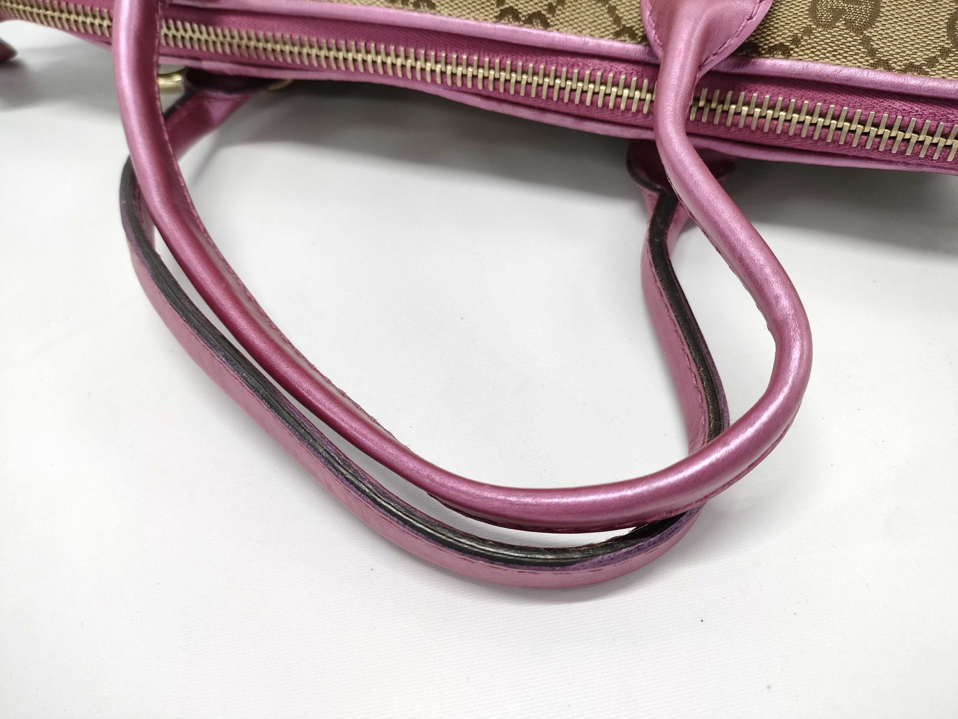 GUCCI Gucci Red Monogram Shoulder Bag with Strap Tote Bag