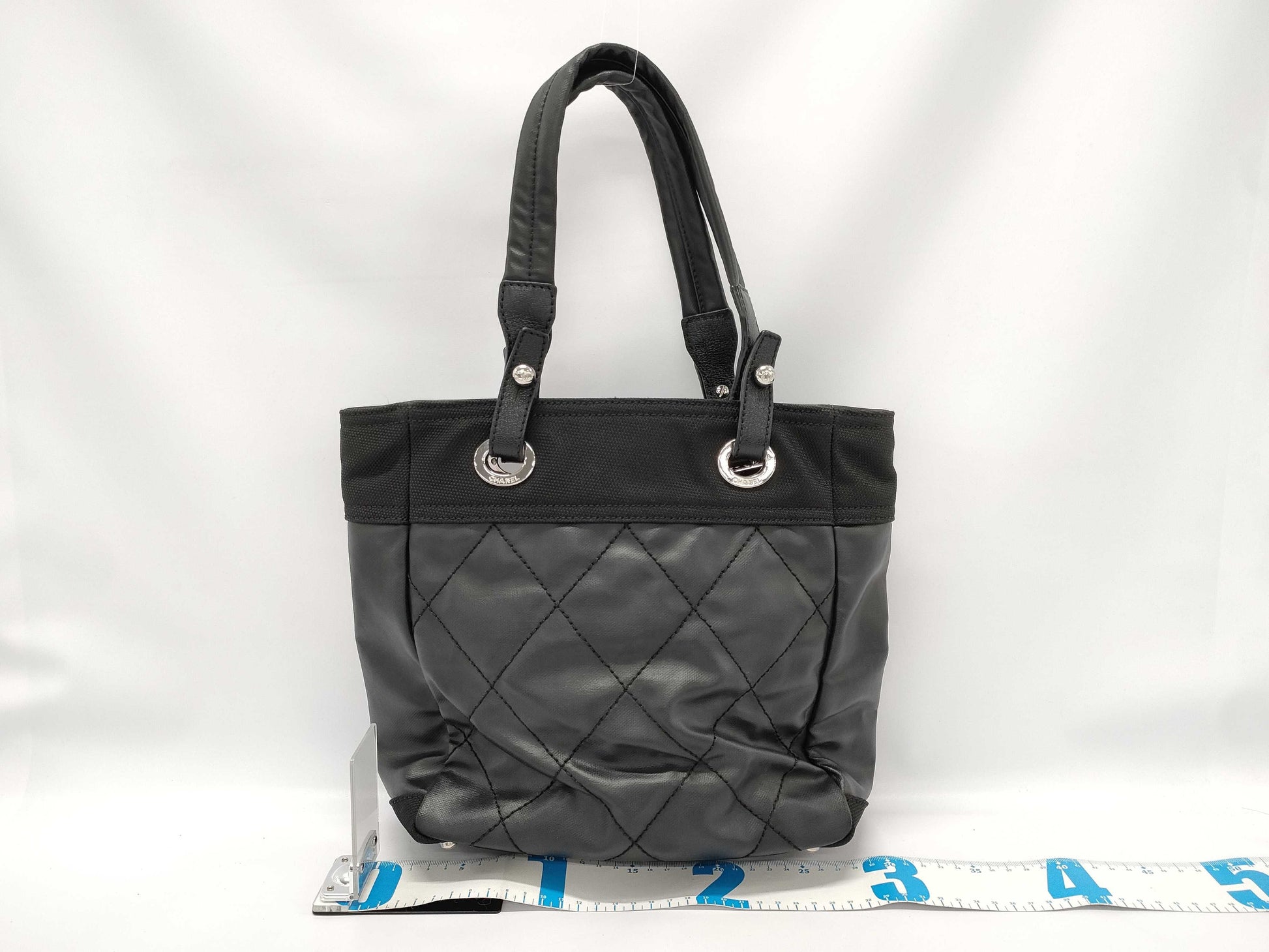 CHANEL Paris-Biarritz MM Tote Bag 11380533