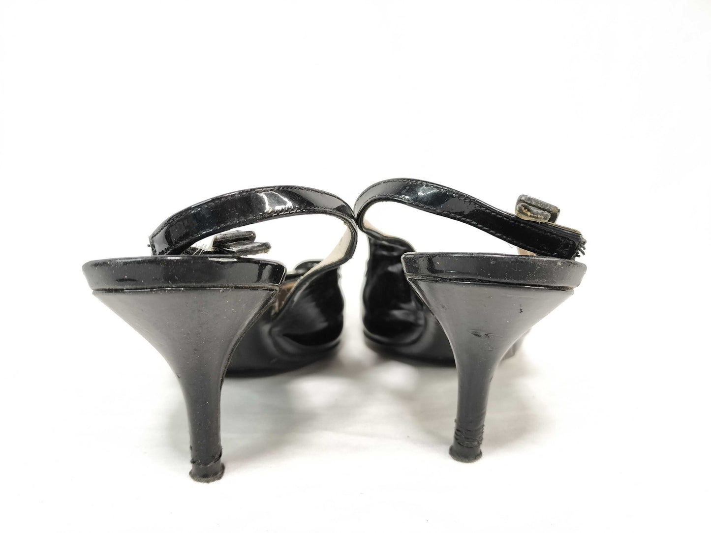 Salvatore Ferragamo Vara Ribbon Patent Leather Pumps in Black