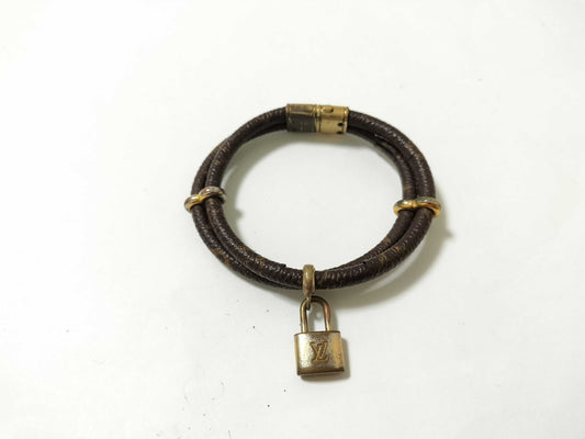 LOUIS VUITTON Monogram LV Monogram Keep It Twice Bracelet Bracelet Bangle