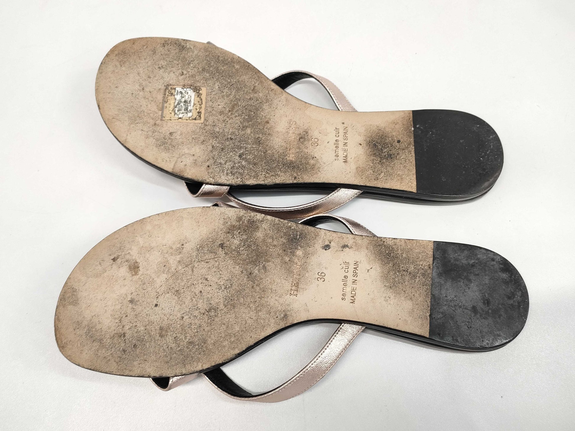 HERMES Medor Thong Sandals Size 36