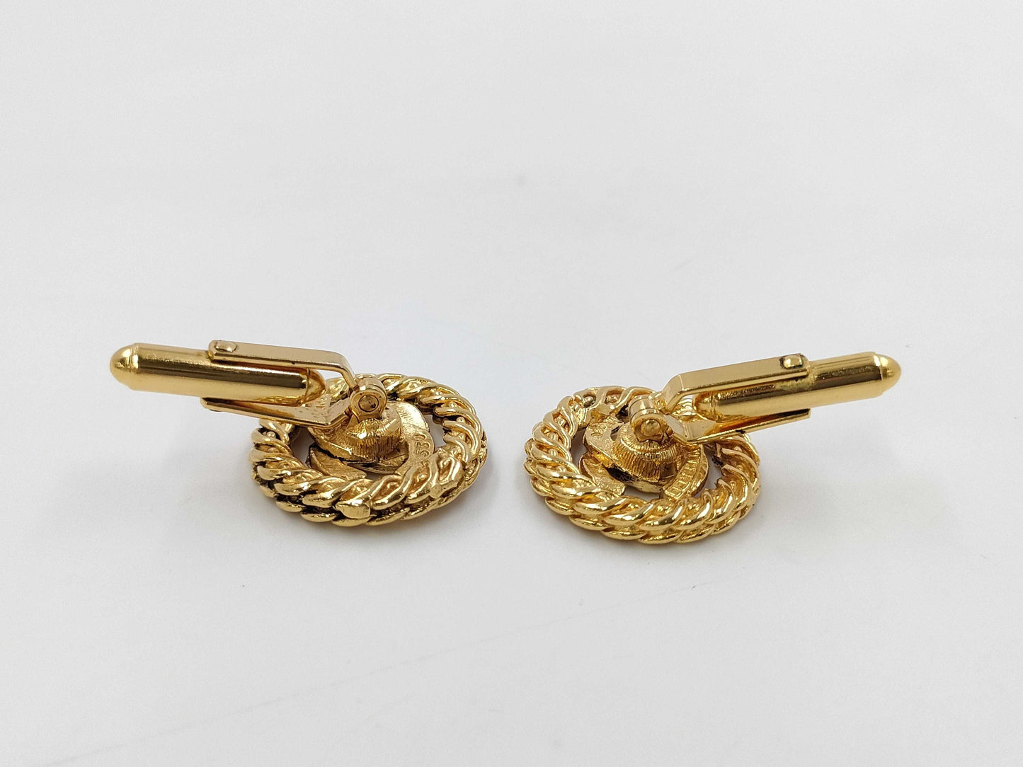 CHANEL Coco Mark Vintage Round Cufflinks Tie Clip/Cufflinks