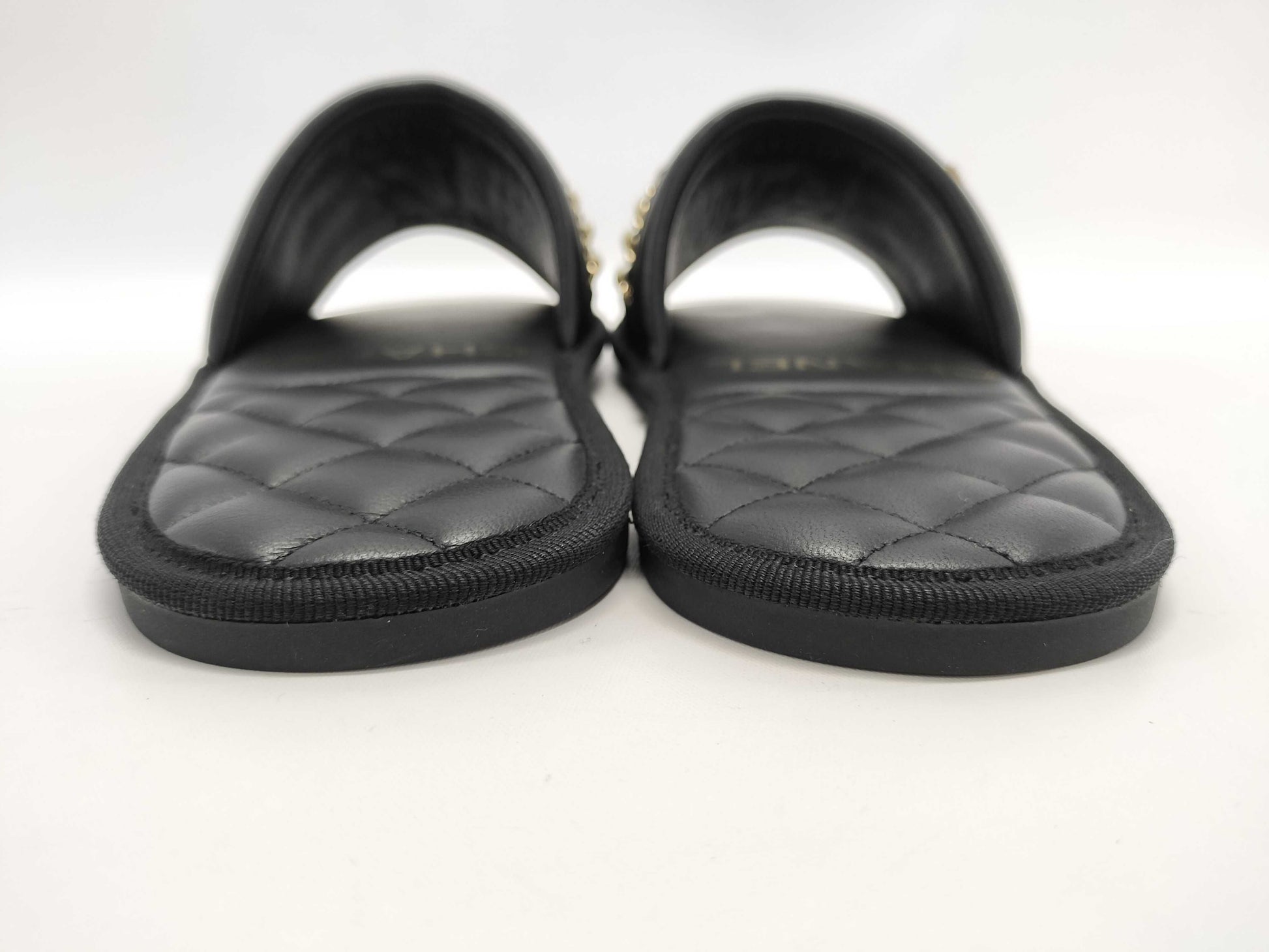 CHANEL Coco Mark Pearl Chain Leather Flat Sandals XS Slippers