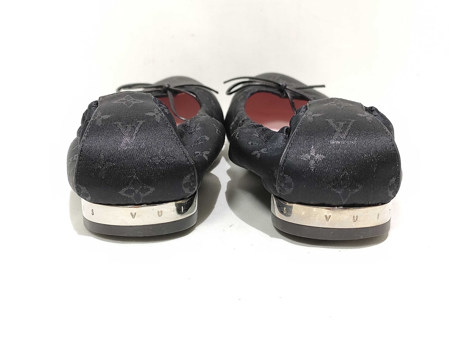 LOUIS VUITTON Louis Vuitton Monogram Flat Pumps