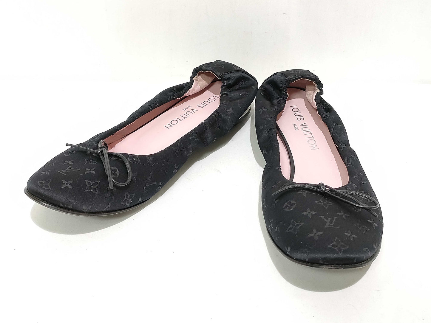 LOUIS VUITTON Louis Vuitton Monogram Flat Pumps