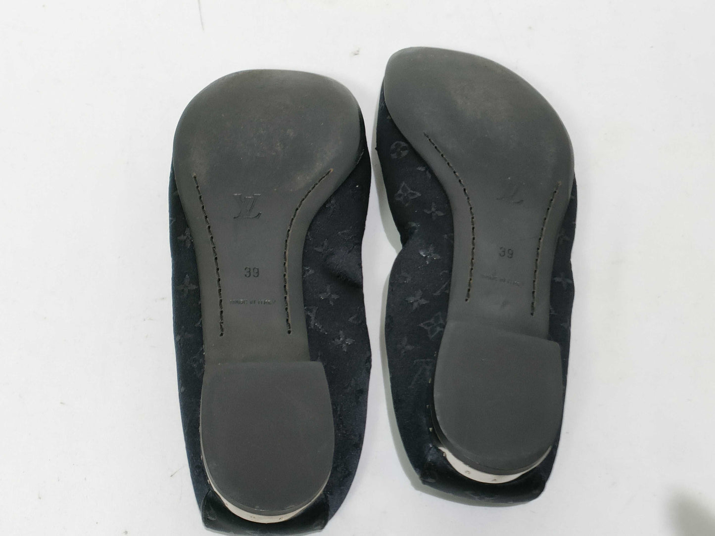 LOUIS VUITTON Louis Vuitton Monogram Flat Pumps