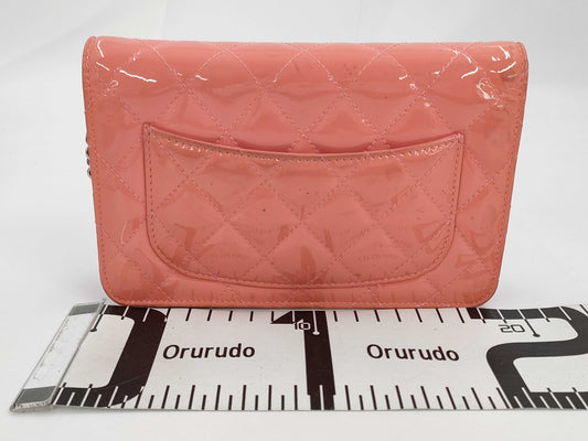 CHANEL Chain Wallet Shoulder Bag