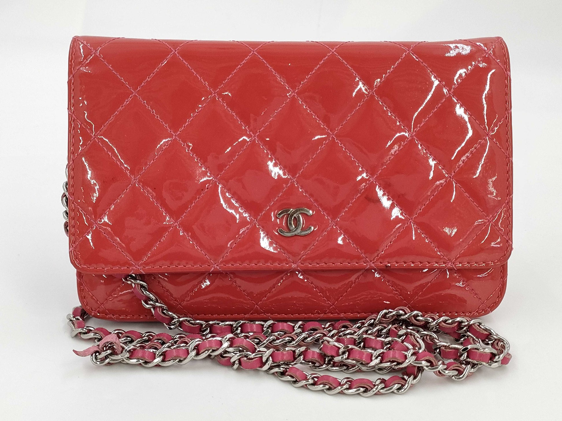 CHANEL Chain Wallet Shoulder Bag