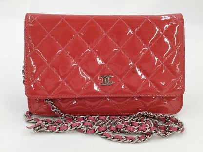 CHANEL Chain Wallet Shoulder Bag