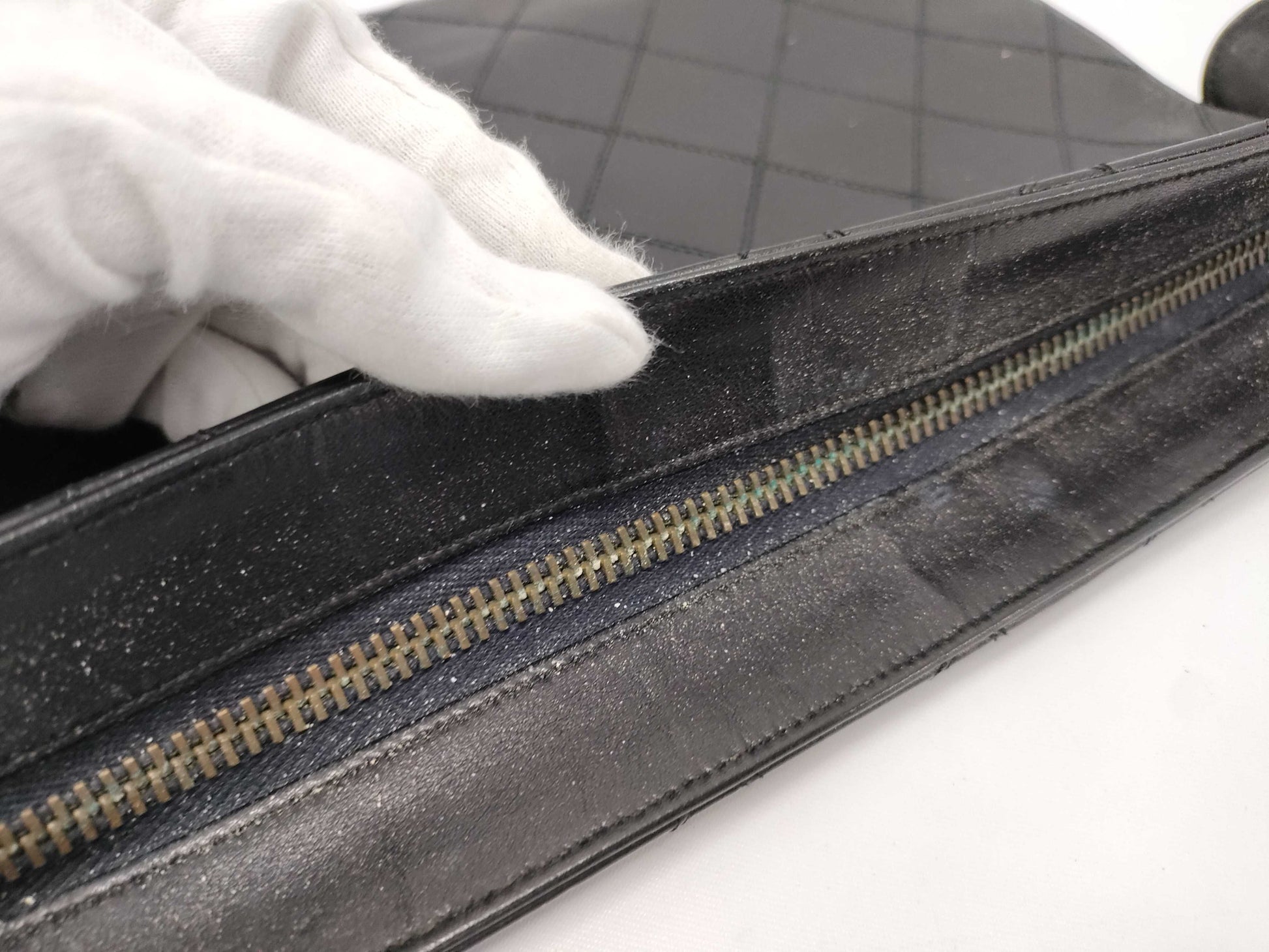 CHANEL Matelasse Bicolore Lambskin Black Clutch Bag