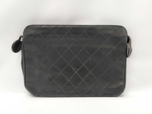 CHANEL Matelasse Bicolore Lambskin Black Clutch Bag