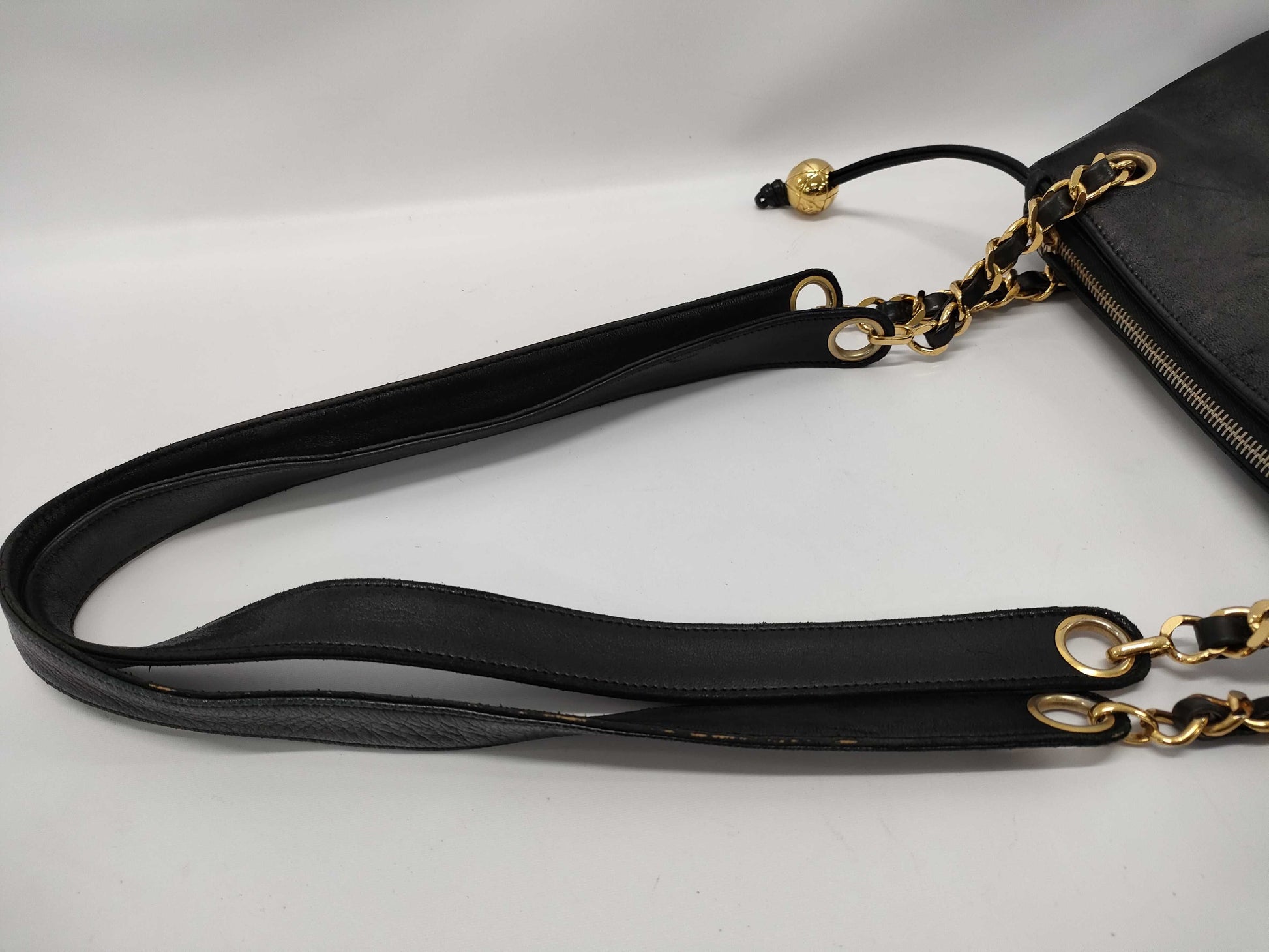 CHANEL Matelasse Shoulder Bag, Chain Shoulder Bag, Lambskin, Black, with Seal Marks, Grade B