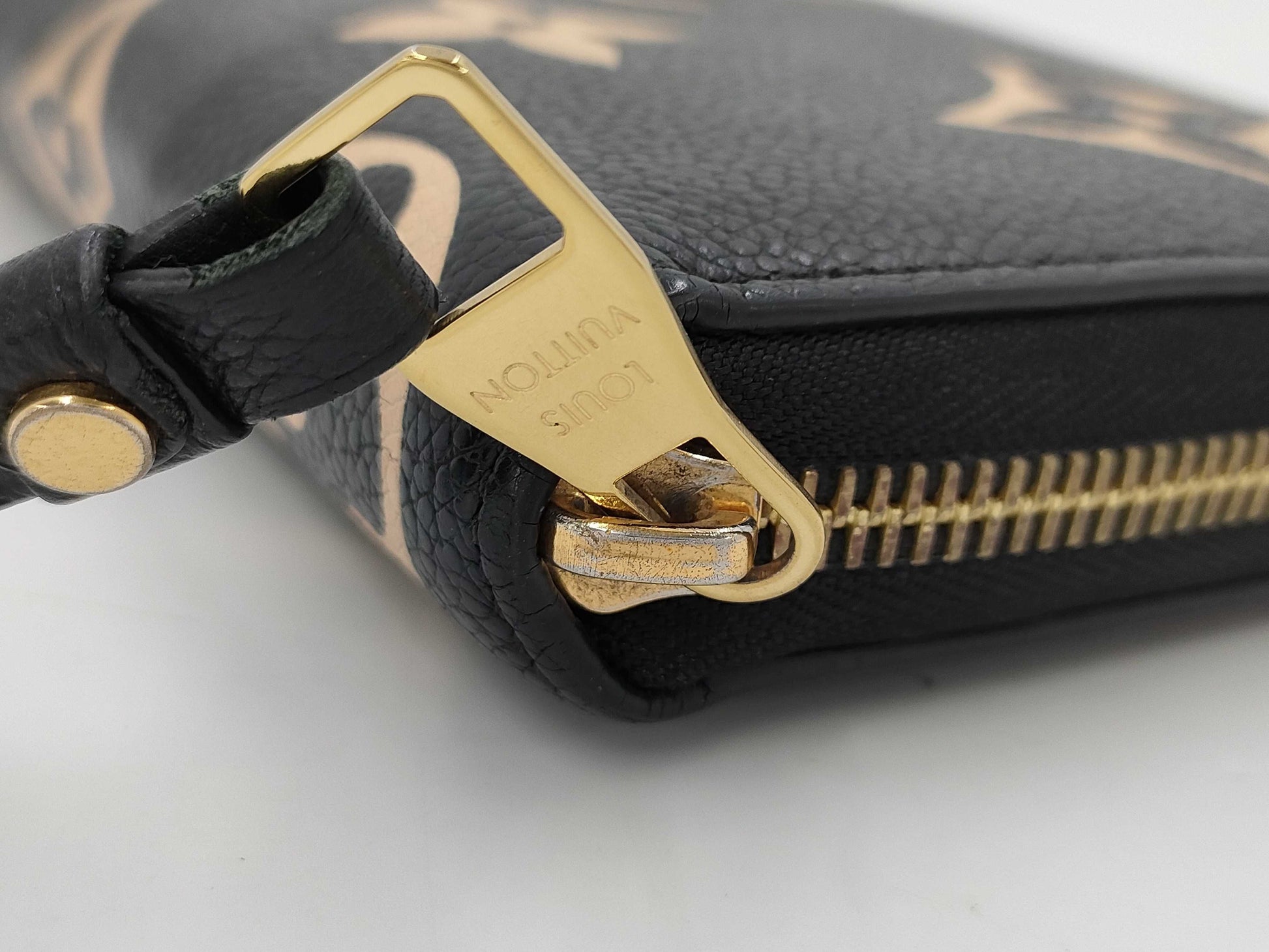 LOUIS VUITTON Empreinte Giant Zippy Wallet, Two-Tone, M80481, Wallet