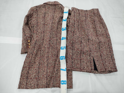 CHANEL VINTAGE Tweed Set, Size 34, Jacket, Gold Buttons, Other Apparel