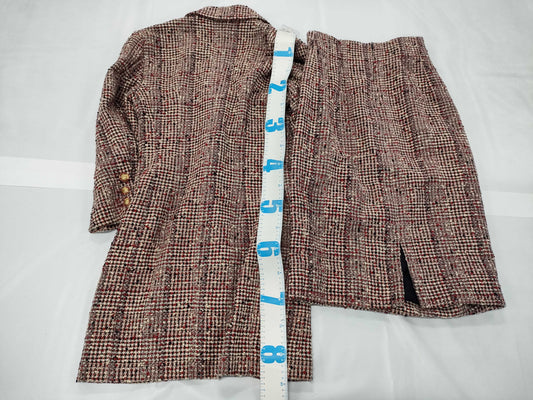 CHANEL VINTAGE Tweed Set, Size 34, Jacket, Gold Buttons, Other Apparel