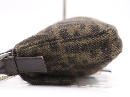 FENDI Wool and Leather Zucca Pattern Mamma Bucket One-Shoulder Bag Beige Brown Shoulder Bag