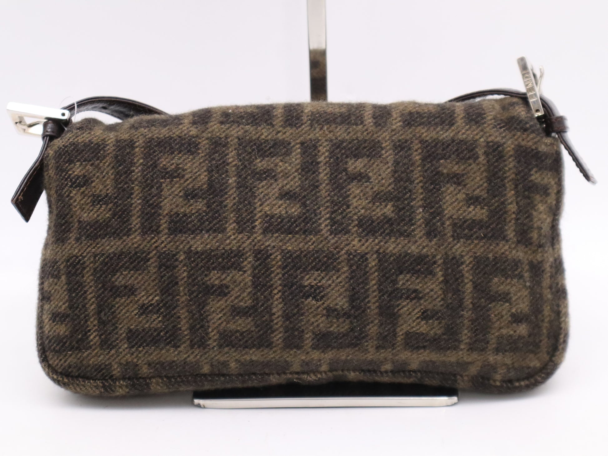 FENDI Wool and Leather Zucca Pattern Mamma Bucket One-Shoulder Bag Beige Brown Shoulder Bag