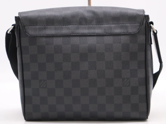 LOUIS VUITTON N41054 Graphite District PM NM Shoulder Bag/Messenger Bag with LV League Travel Sticker
