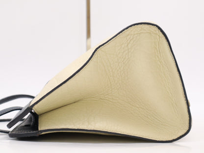 HERMES Leather Museau Shoulder Bag in White and Navy, □E Stamp, 2001