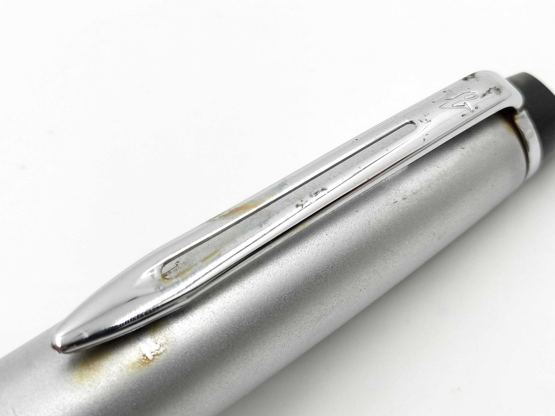 Fountain pen, silver. Pens and fountain pens.