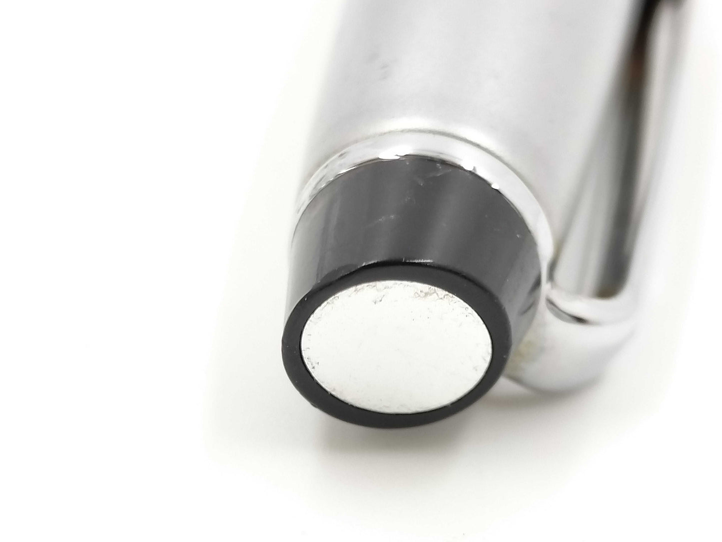 Fountain pen, silver. Pens and fountain pens.