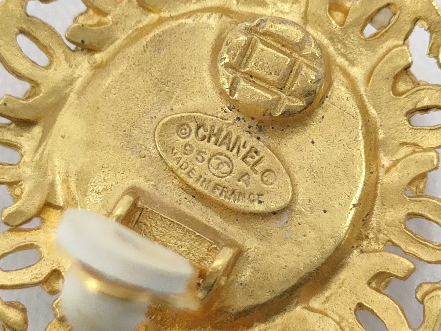 CHANEL Pearl Earrings 