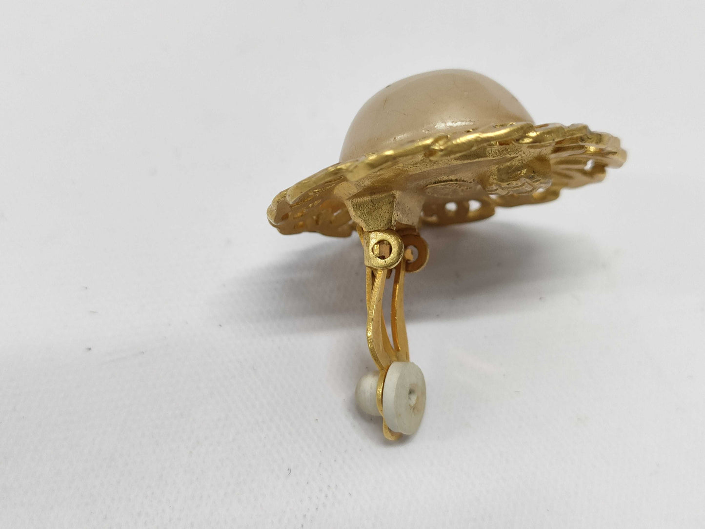 CHANEL Pearl Earrings 