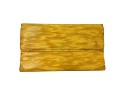LOUIS VUITTON Epi Porte Tresor International Wallet