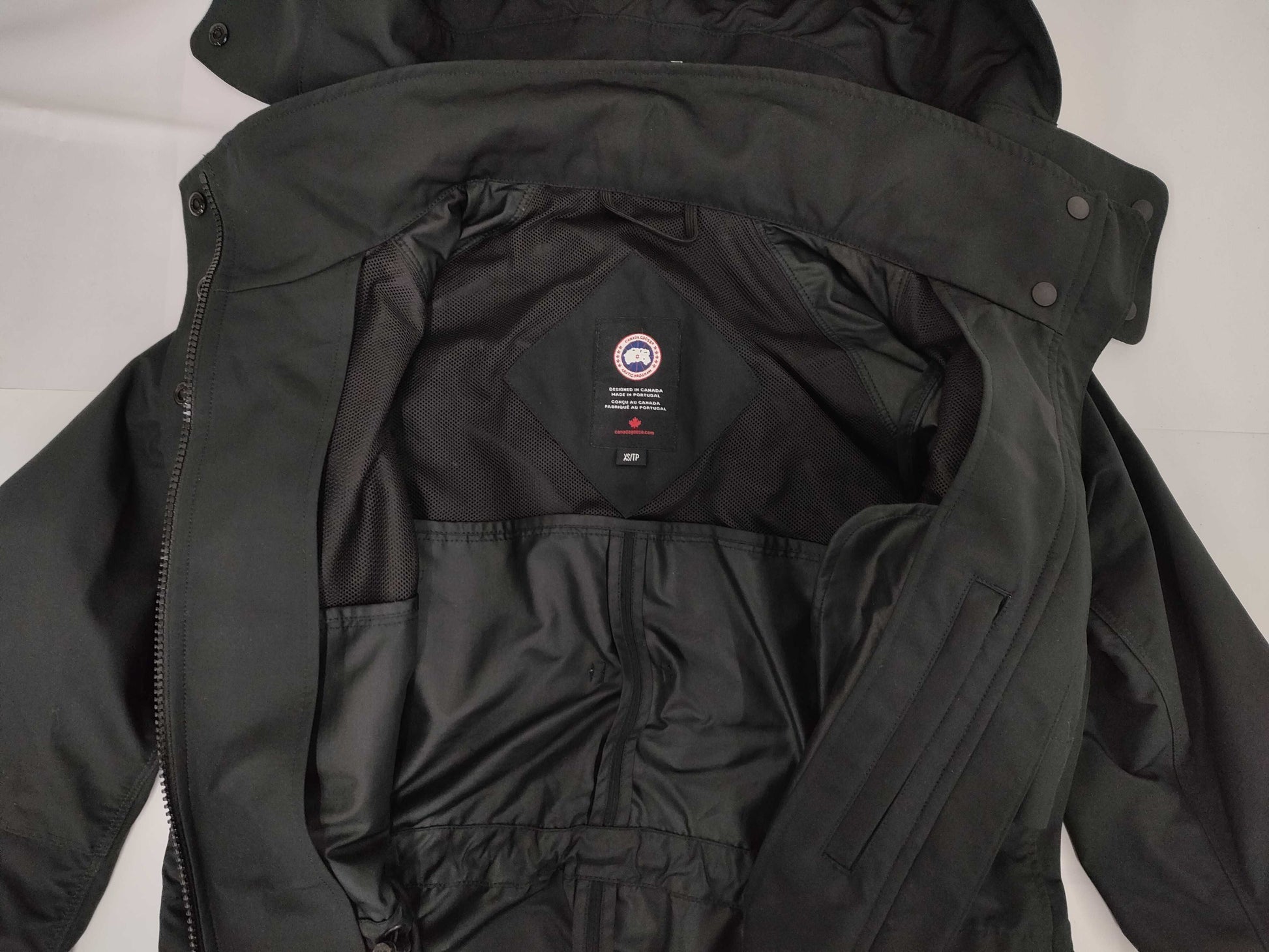 CANADA GOOSE Black Down Jacket XS Jacket