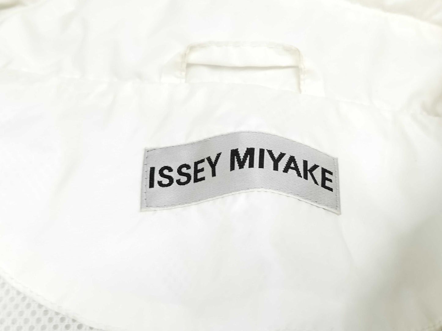 ISSEY MIYAKE 2002SS Parachute Coat Hooded White Size 2 Coat