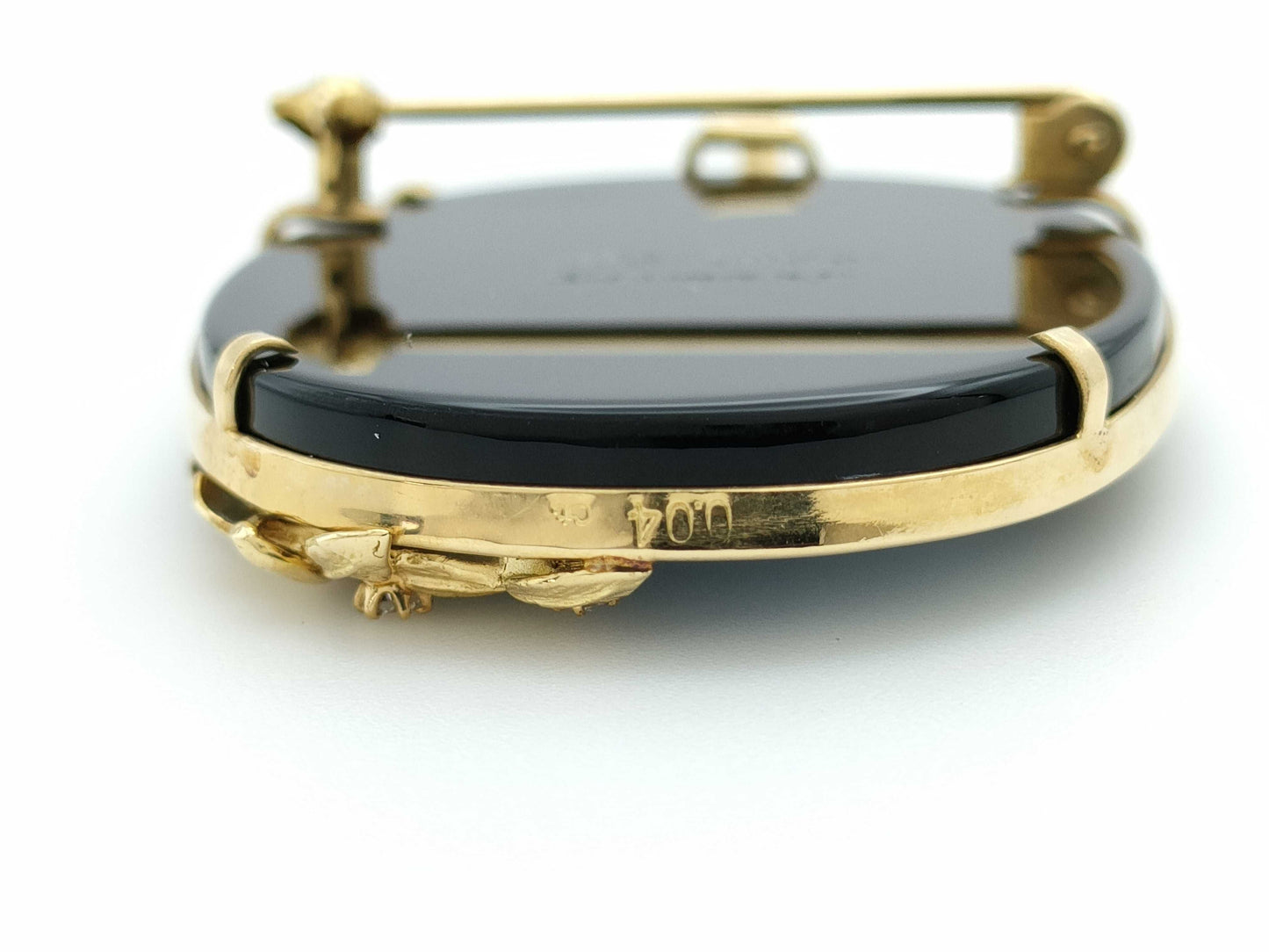 Cameo D0.04ct K18 12.3g Brooch 