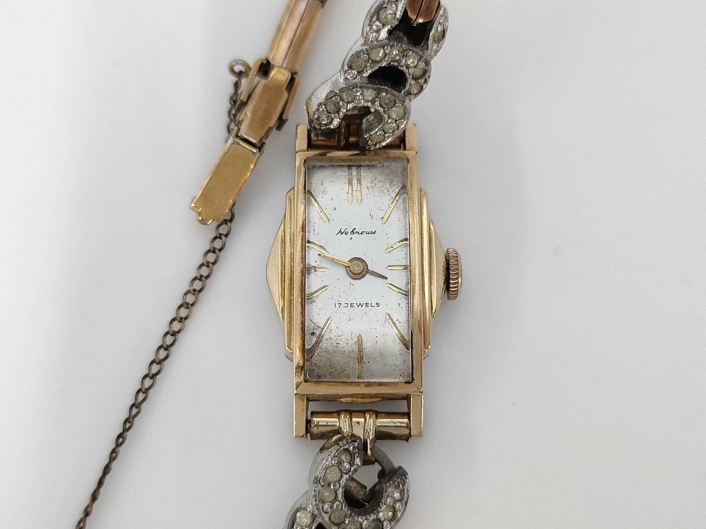 Hebreuss Hand-Wound Women's Watch