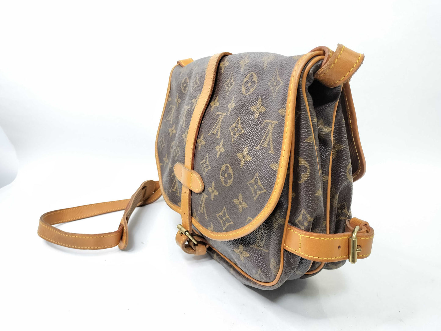 LOUIS VUITTON Monogram Saumur Monogram AR1921 Shoulder Bag