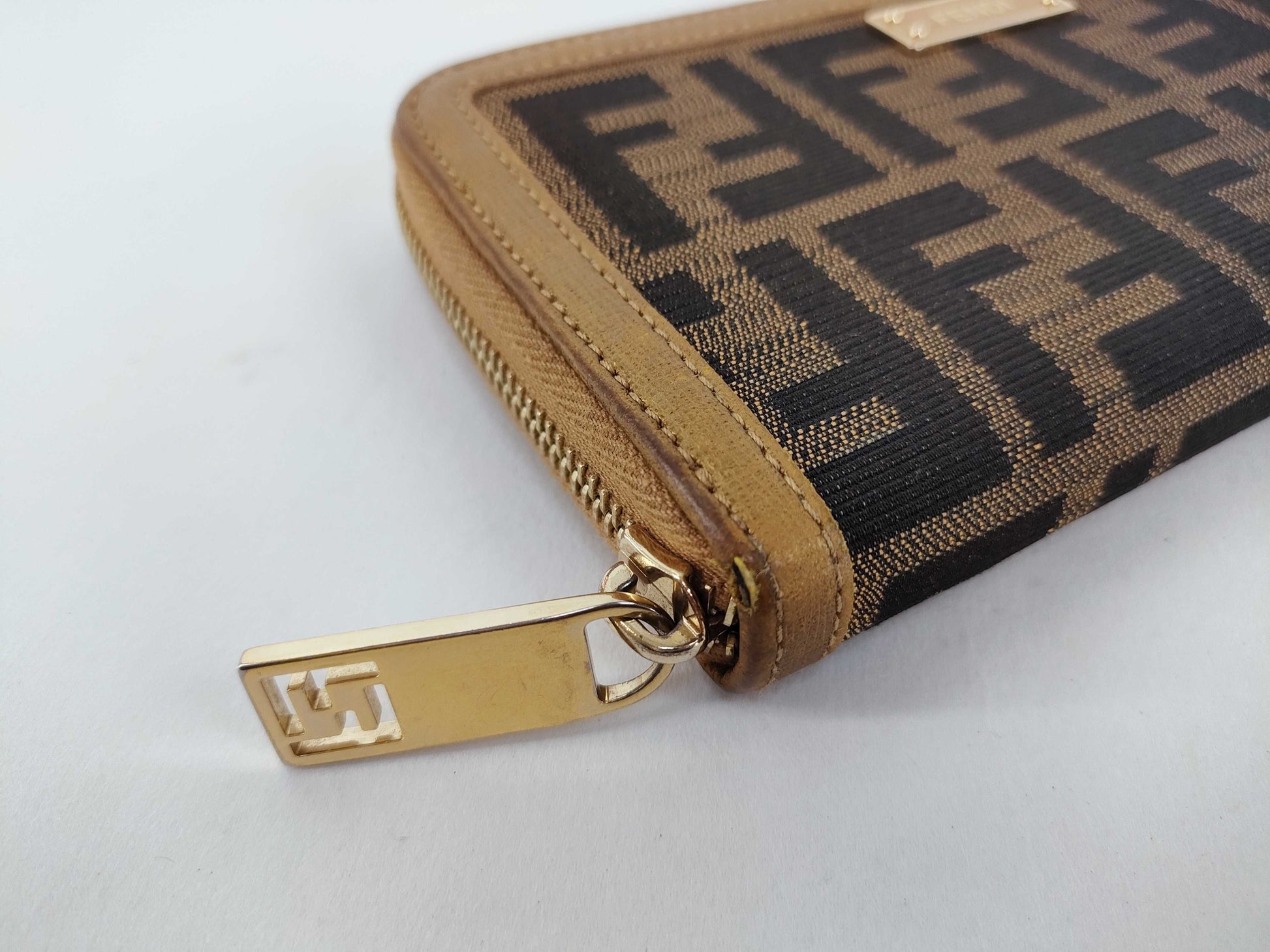FENDI Zucca Pattern Round Zip Long Wallet Wallet