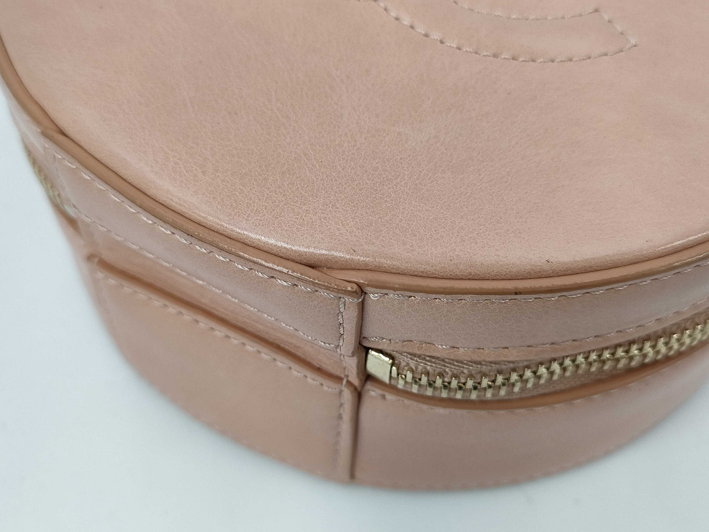 CHANEL Leather Round Shoulder Bag Pink