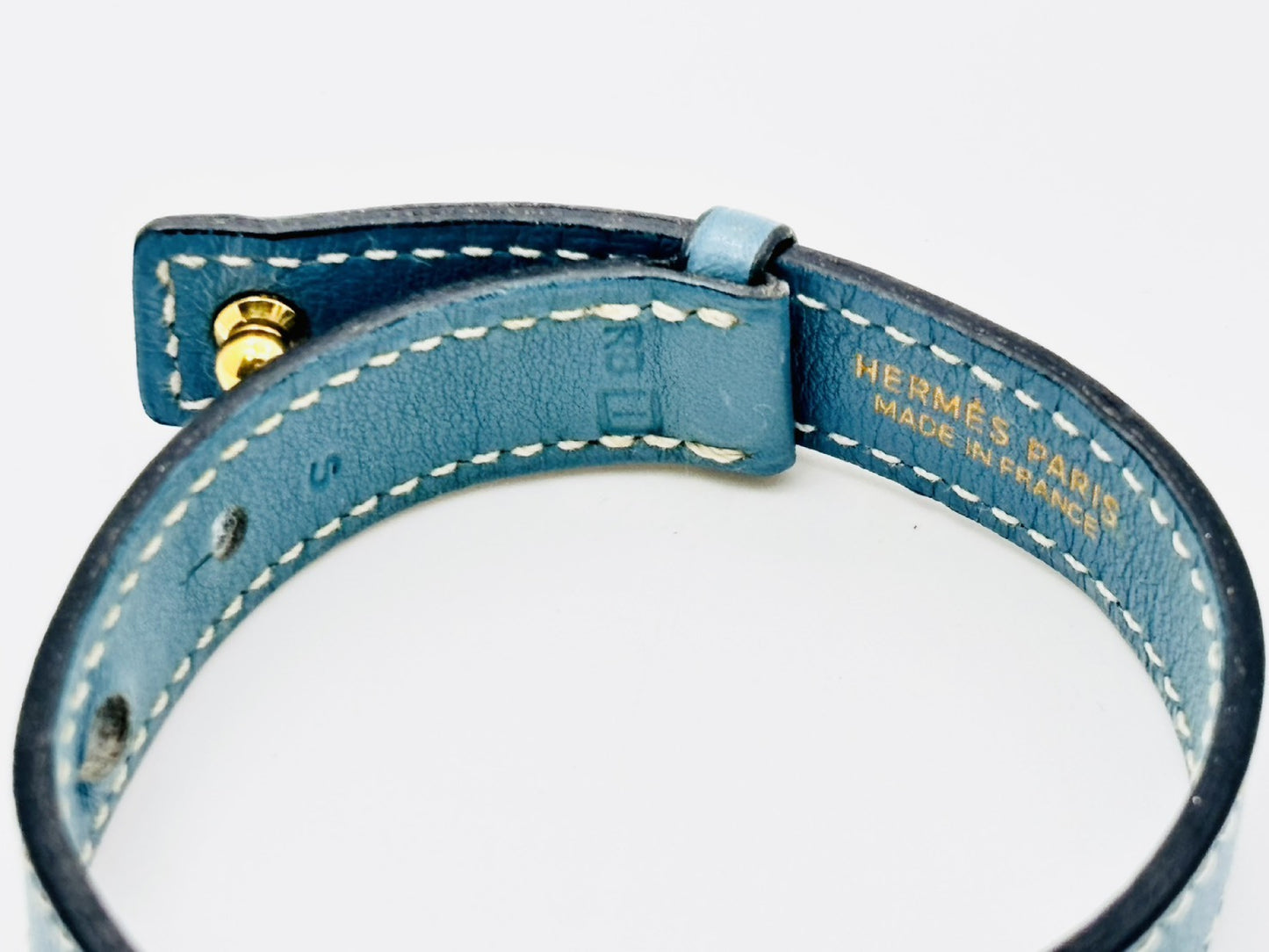 HERMES Kelly Leather Bracelet, Blue Jean, Engraved with I Stamp