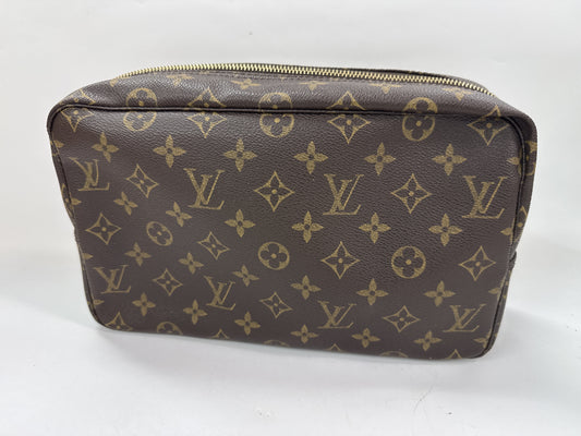 LOUIS VUITTON Truss Toilette 28 Pouch