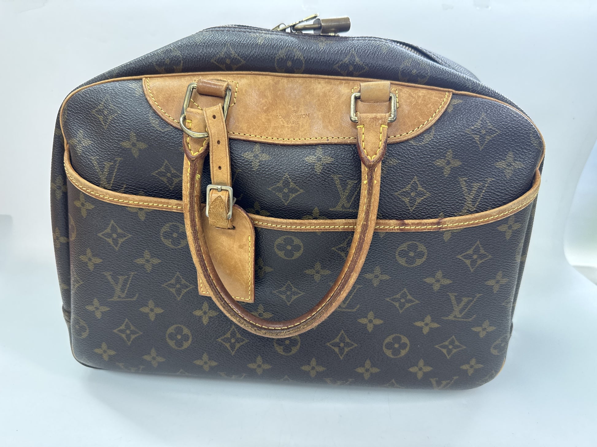 LOUIS VUITTON Louis Vuitton Monogram Deauville Handbag