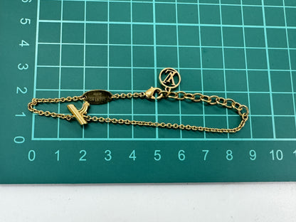 LOUIS VUITTON LV&ME Y Motif Bracelet LE1129 Bracelet/Bangle