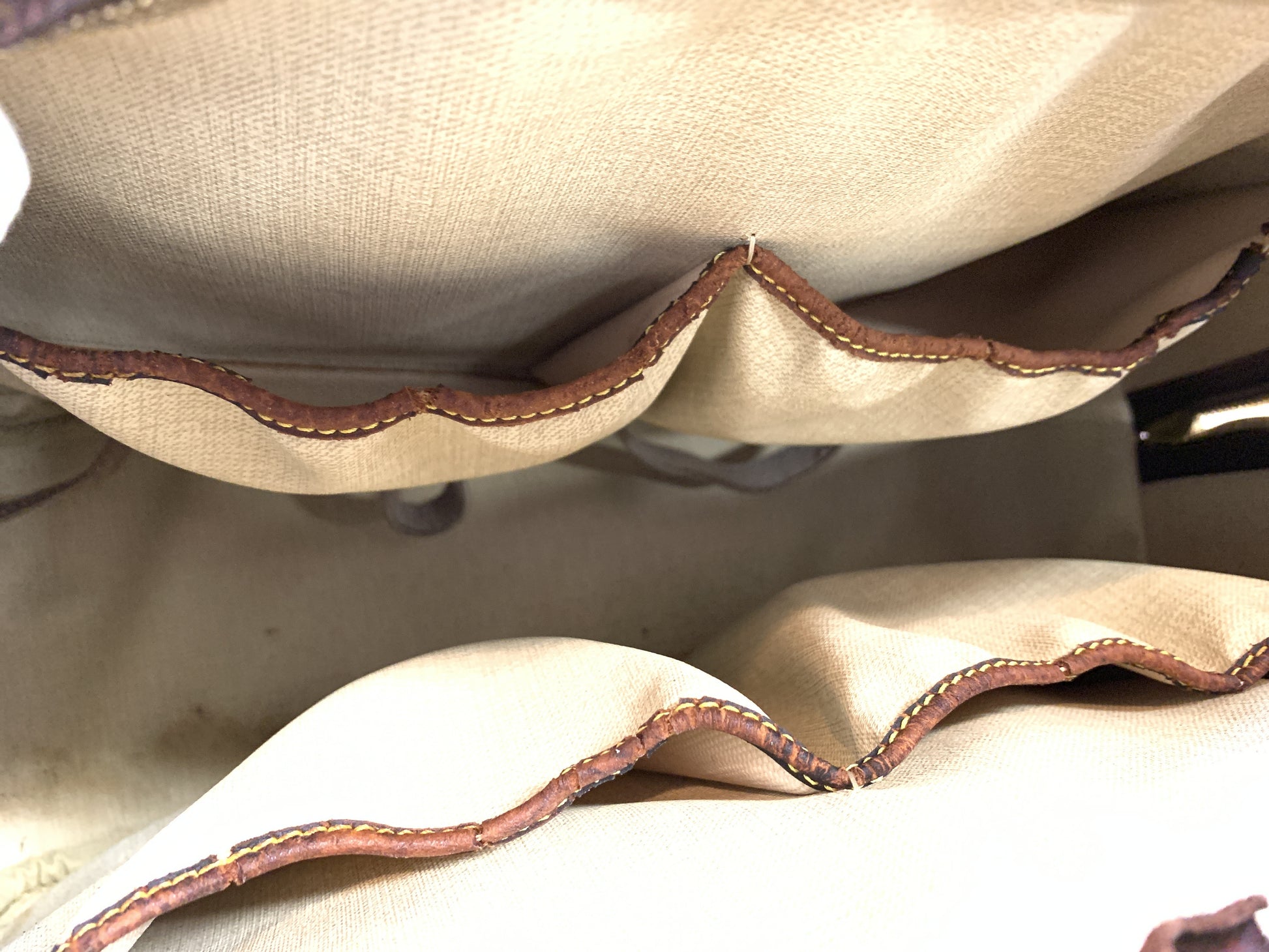 LOUIS VUITTON Deauville Handbag