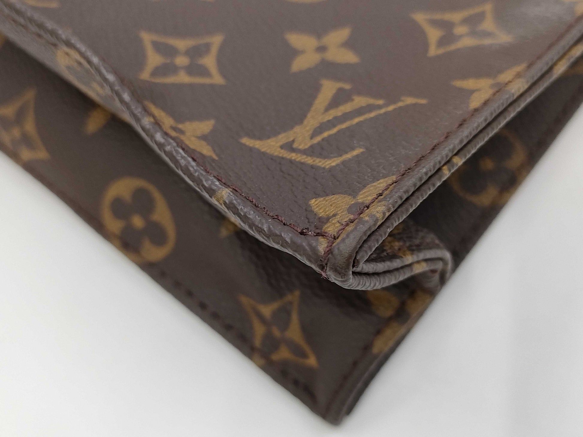 LOUIS VUITTON Monogram Sac Plat Handbag