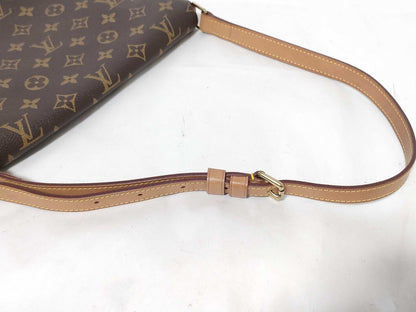 LOUIS VUITTON Monogram Musette Tango Shoulder Bag