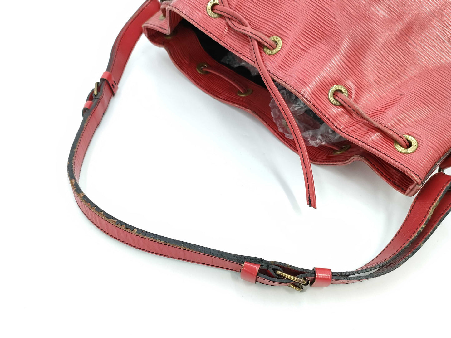 LOUIS VUITTON Epi Noe Shoulder Bag