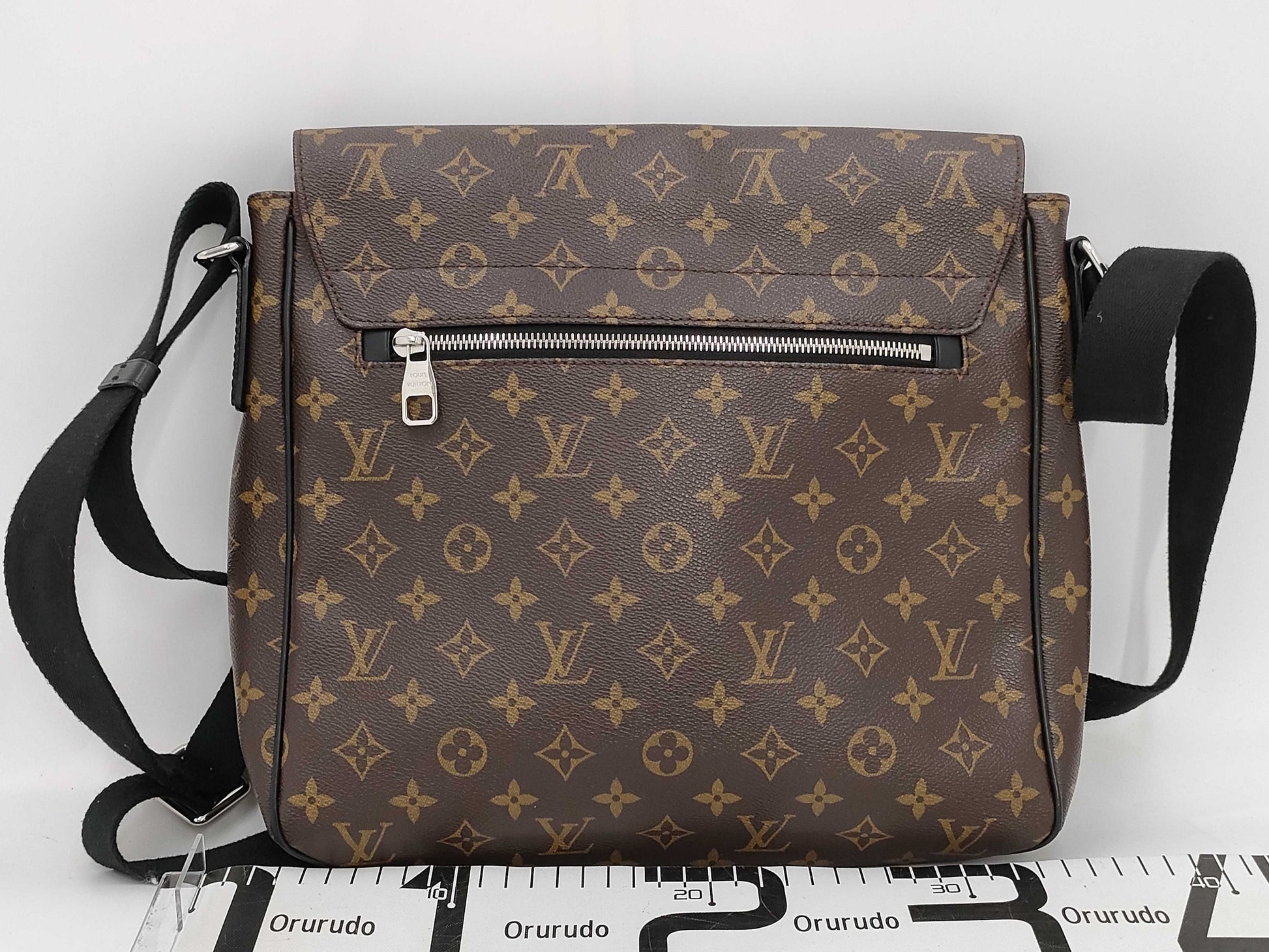 LOUIS VUITTON Monogram Macassar District MM Shoulder Bag