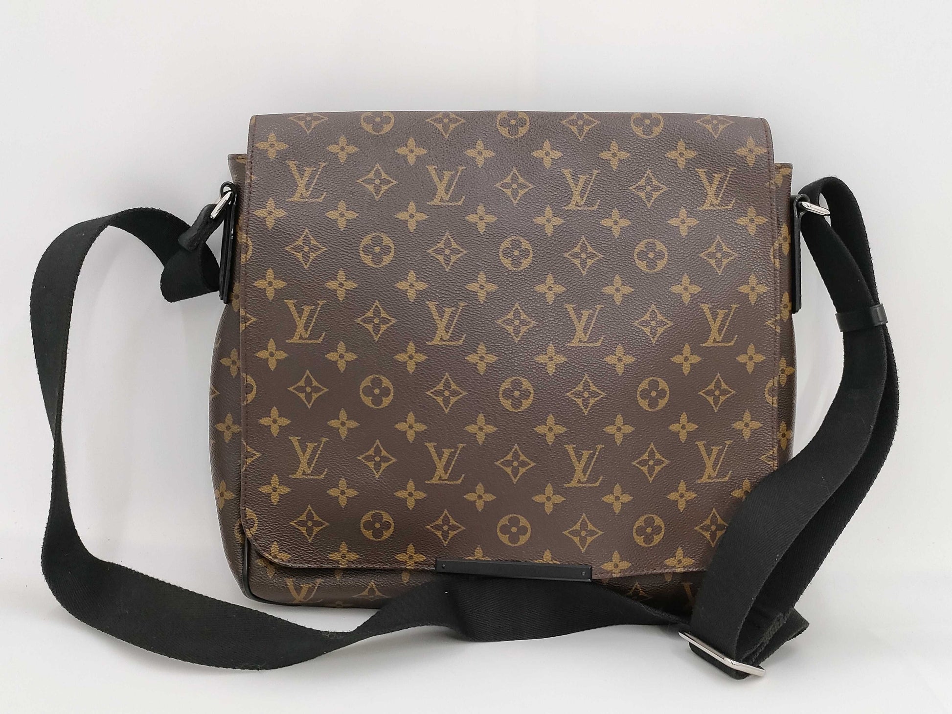 LOUIS VUITTON Monogram Macassar District MM Shoulder Bag