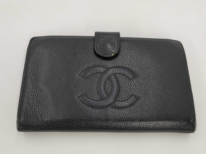 CHANEL Caviar Skin Wallet