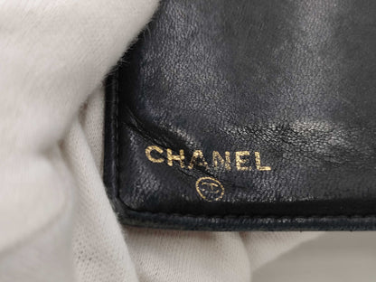 CHANEL Caviar Skin Wallet