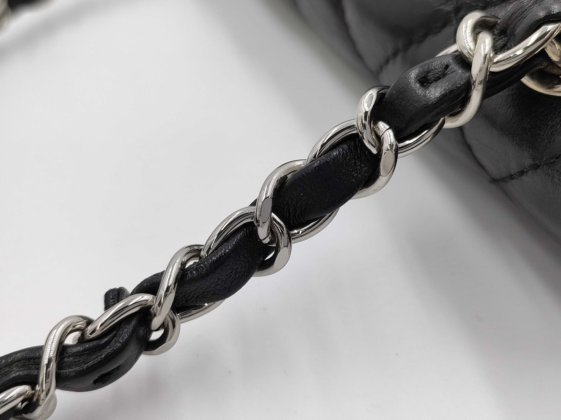 CHANEL CHANEL Matelasse Shoulder Bag