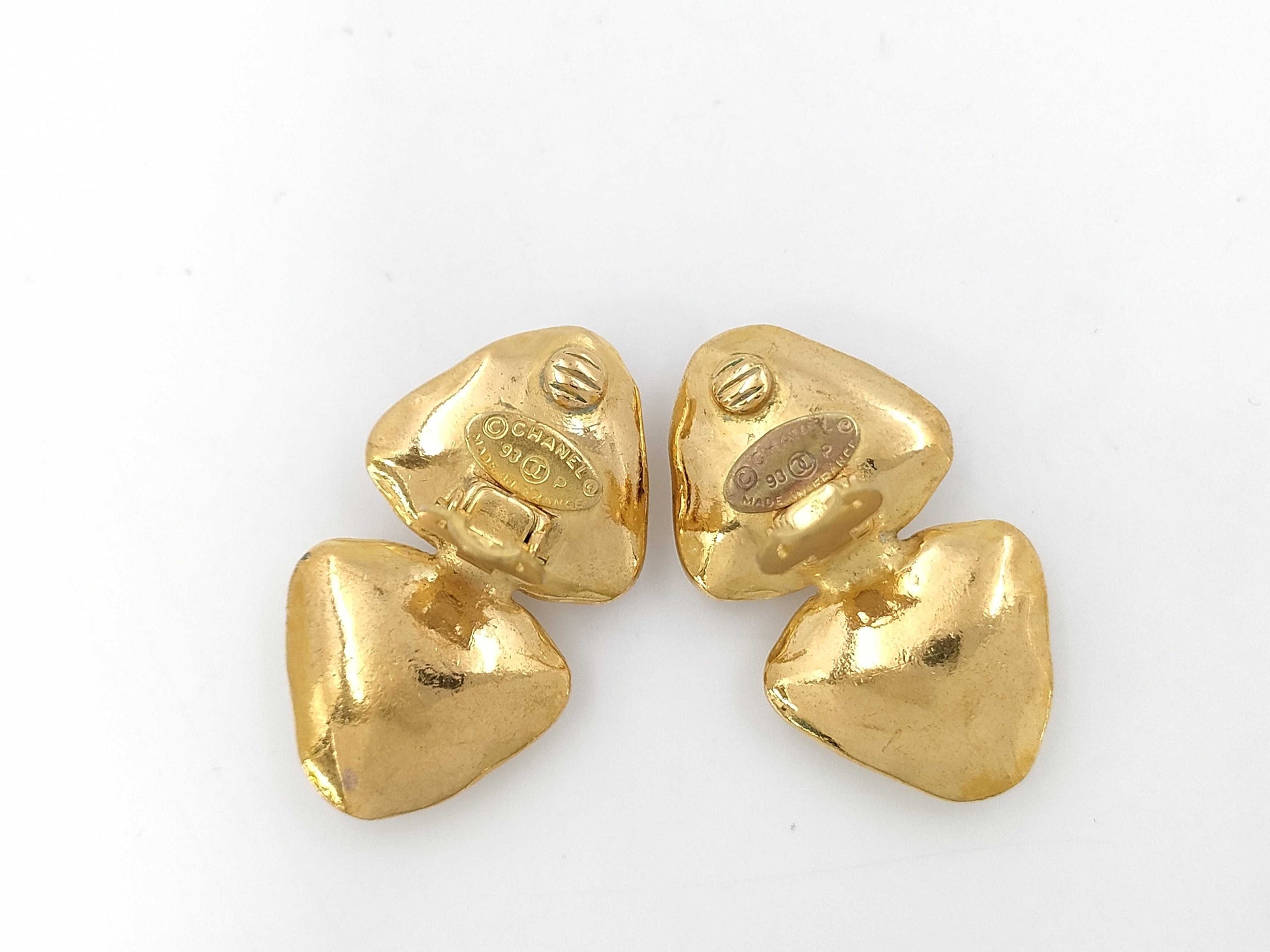 CHANEL 93P Triangle Pearl Earrings